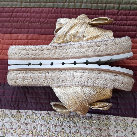 SAMANTHA GAIMO* espadrille slide imported from Spain oversized bow gold - Picture 11 of 13